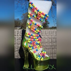 CLUB EXX® Beaded Holographic Clear Platform Rave Heels w/ Charms | Size 7